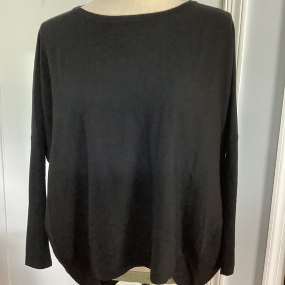 LAFAYETTE 148 SMALL BLACK WOOL SWEATER LIGHTWEIGHT DOLMAN SLEEVE RELAXED… - Picture 3 of 14